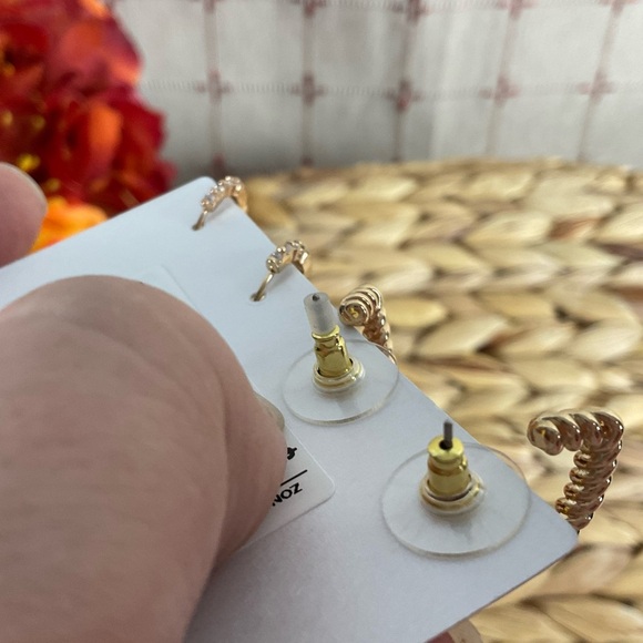 SugarFix by Baublebar Earring Sets Gold Tone Small Hoops Hearts Pearls Stones - Picture 8 of 9